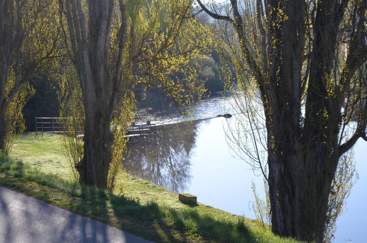 Studio "Au Bord De L'Eau" 2 Chambon-sur-Voueize Exteriér fotografie