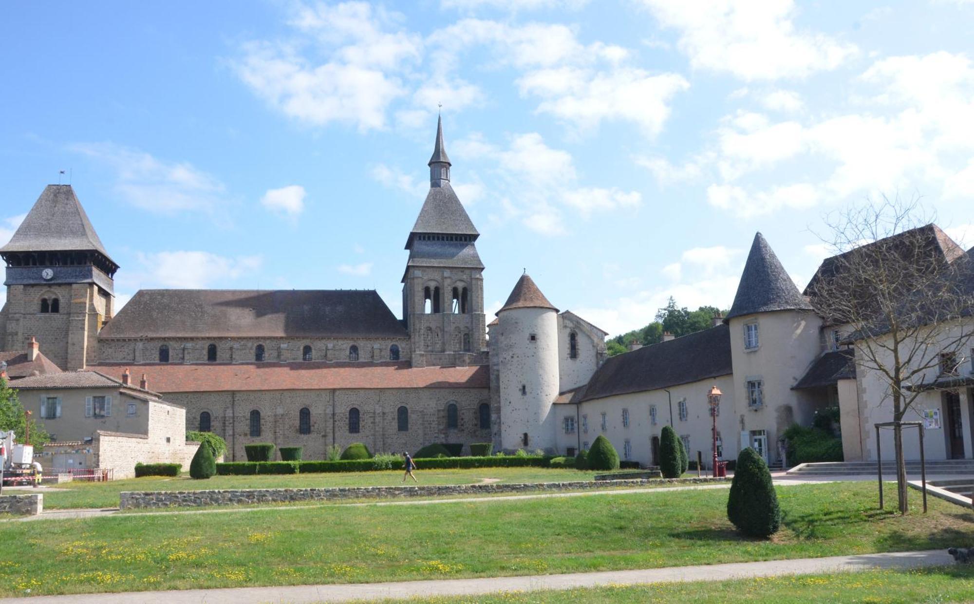 Studio "Au Bord De L'Eau" 2 Chambon-sur-Voueize Exteriér fotografie